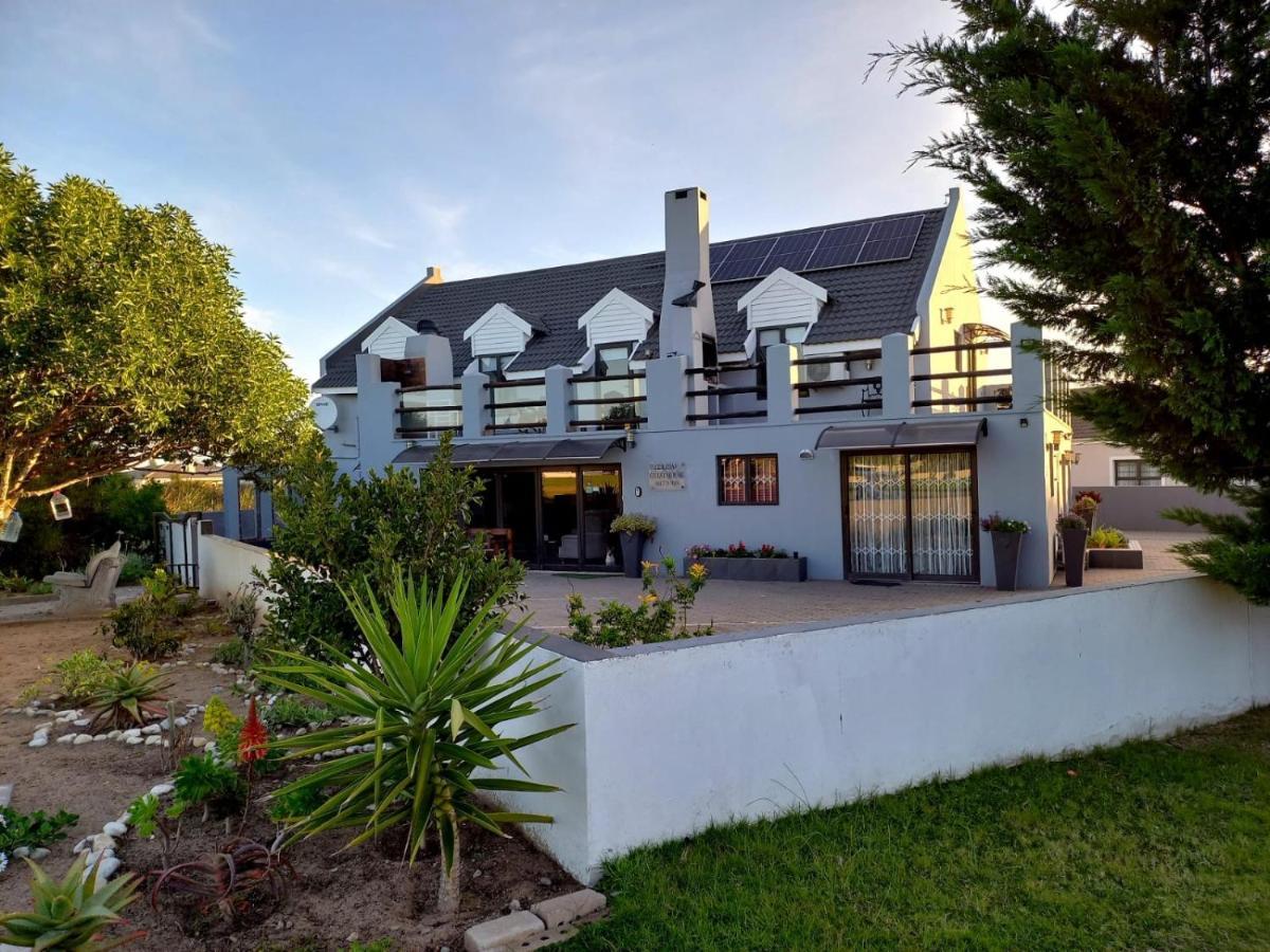 Holiday Guest House Langebaan Exterior photo